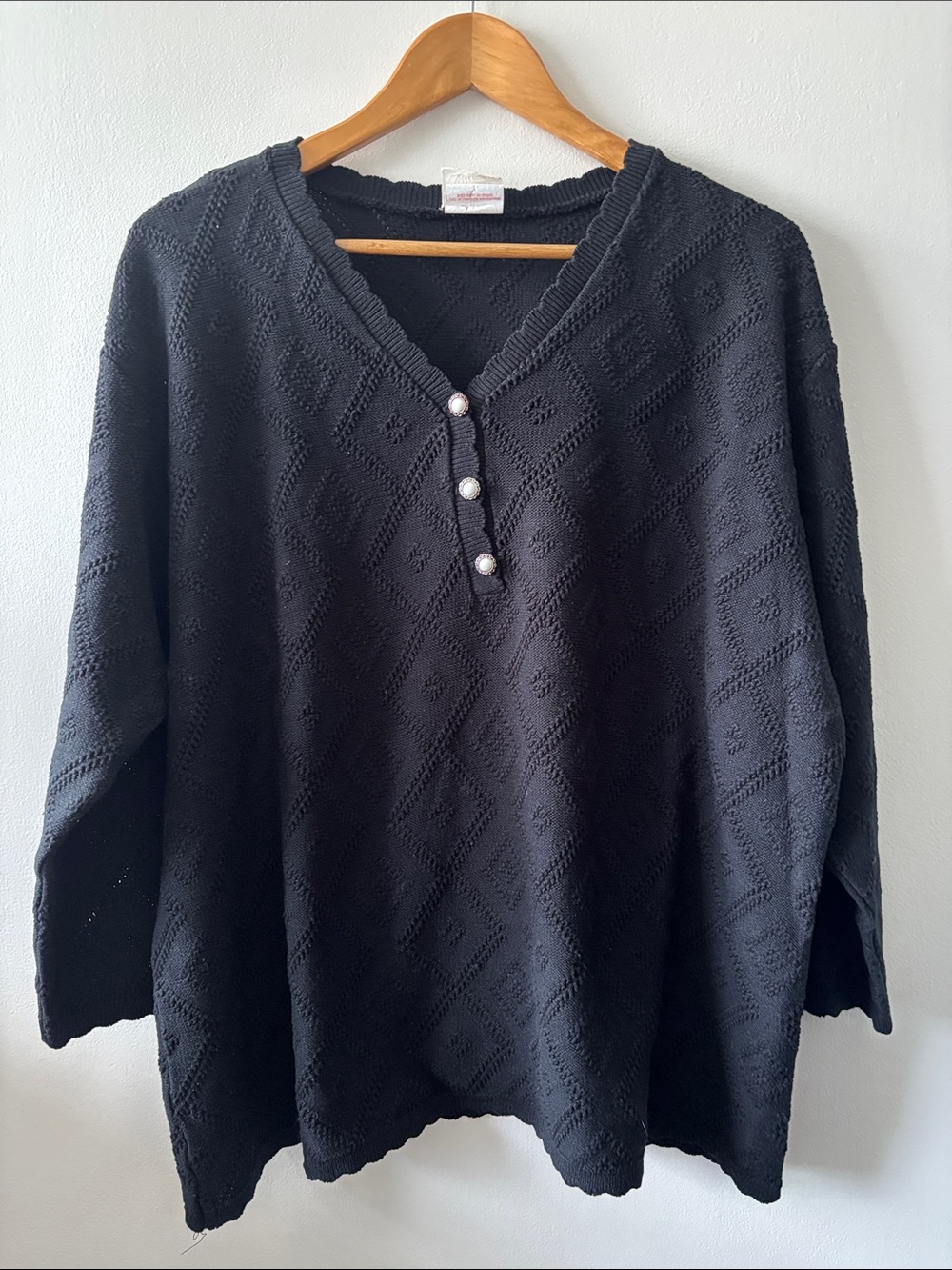Vintage Grandma Core Black Knit V-Neck Pullover with Pearl Buttons